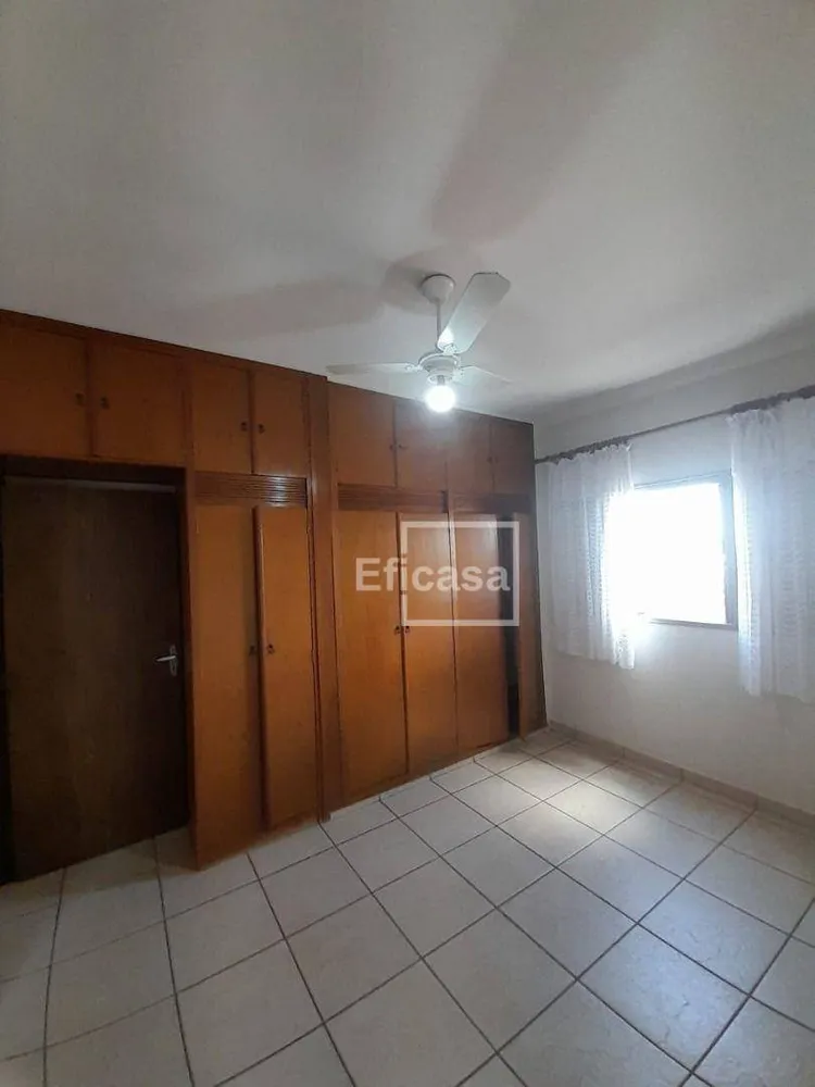 Apartamento, 3 quartos, 100 m² - Foto 2