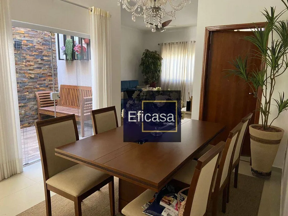 Casa, 3 quartos, 230 m² - Foto 8