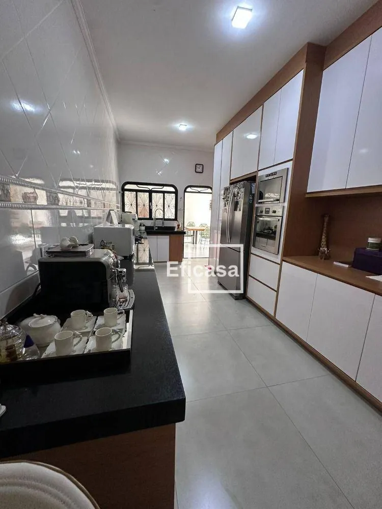 Casa, 3 quartos, 280 m² - Foto 14