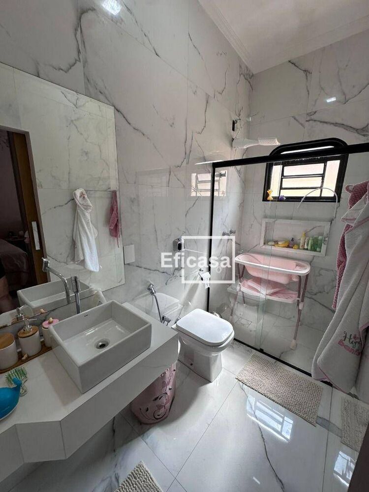 Casa, 3 quartos, 280 m² - Foto 3