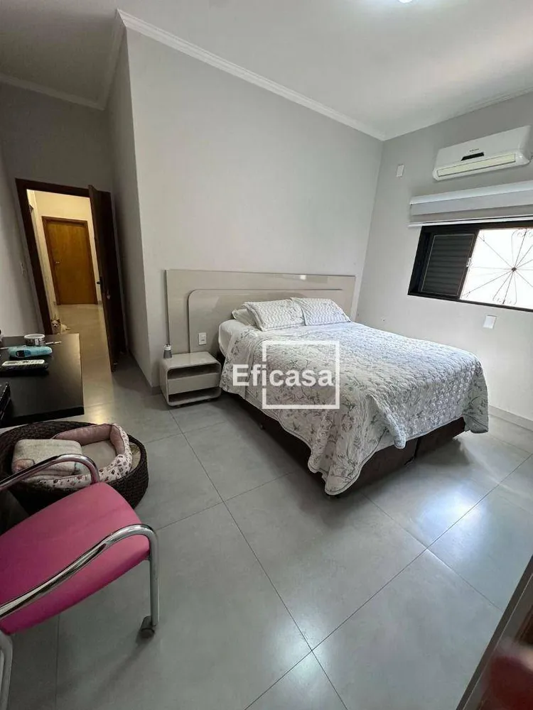 Casa, 3 quartos, 280 m² - Foto 16