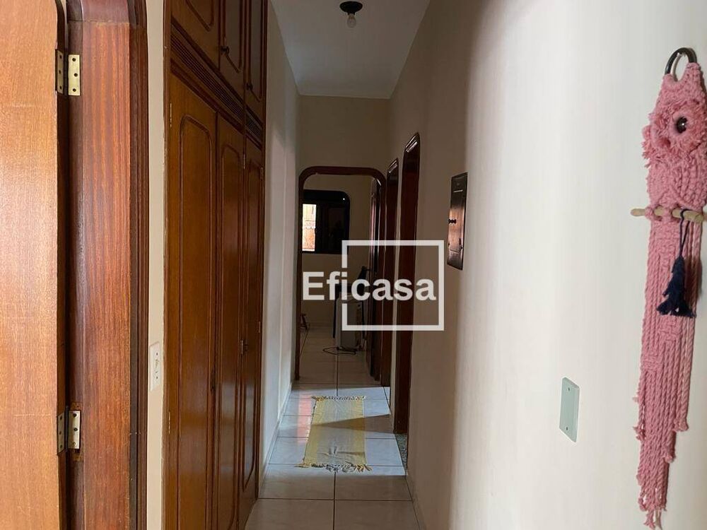 Casa, 3 quartos, 196 m² - Foto 3