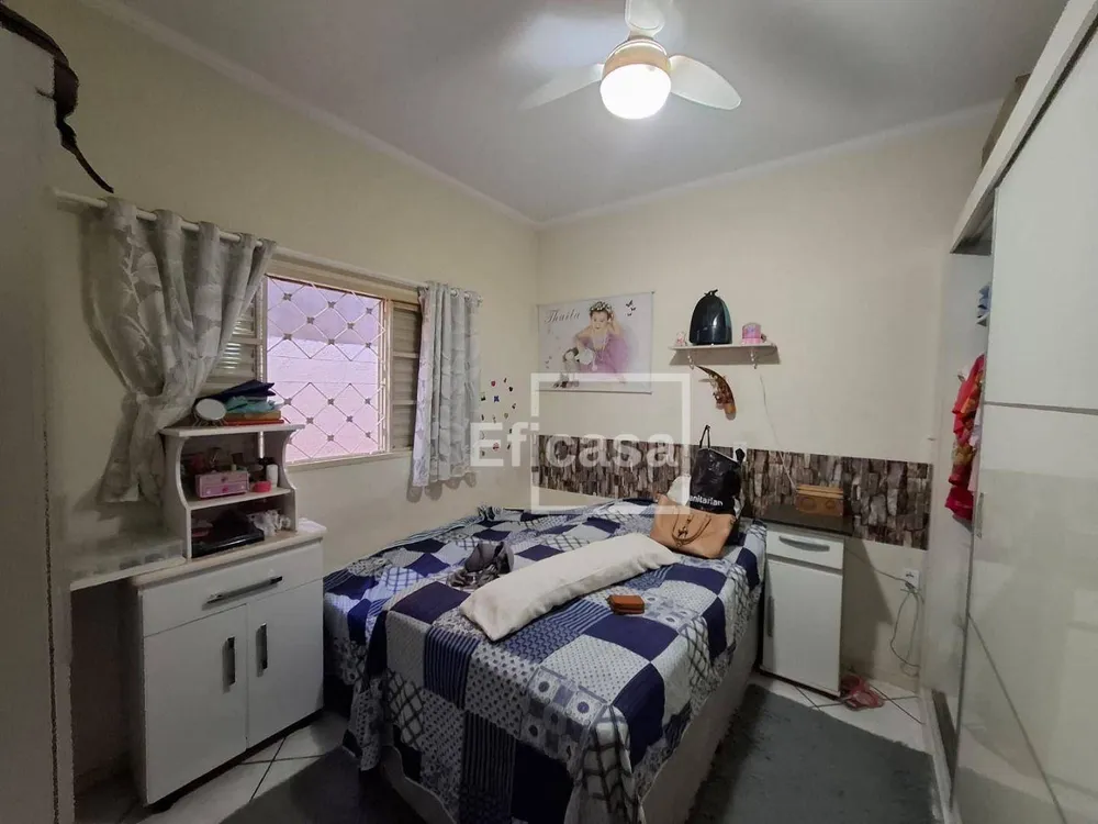 Casa, 2 quartos, 250 m² - Foto 1