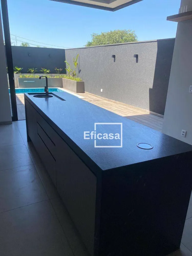 Casa, 3 quartos, 218 m² - Foto 16