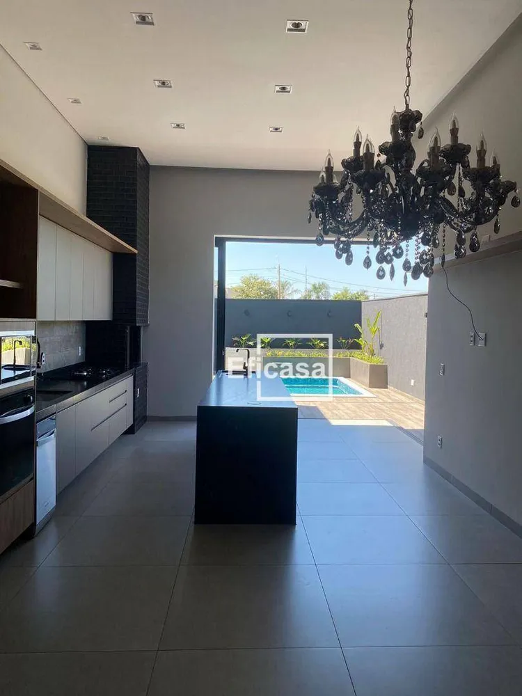 Casa, 3 quartos, 218 m² - Foto 15