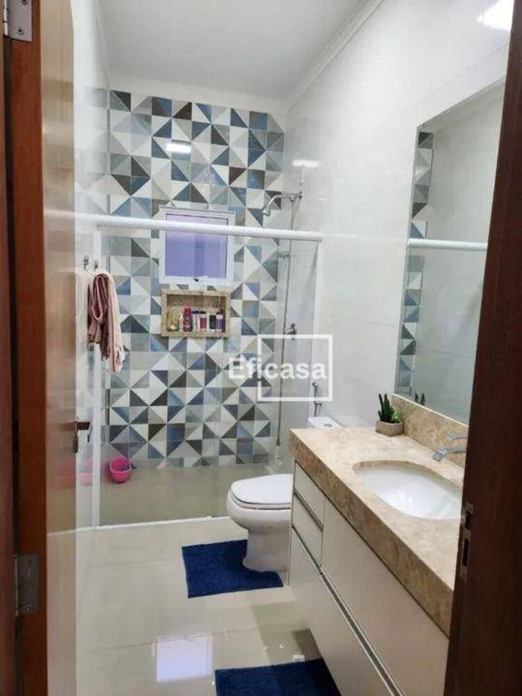 Casa de Condomínio à venda com 3 quartos, 170m² - Foto 1