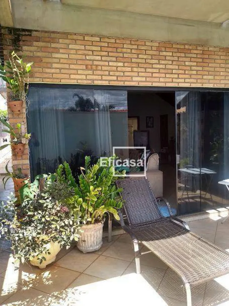 Casa, 3 quartos, 230 m² - Foto 13