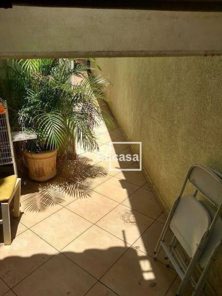 Casa, 3 quartos, 230 m² - Foto 11