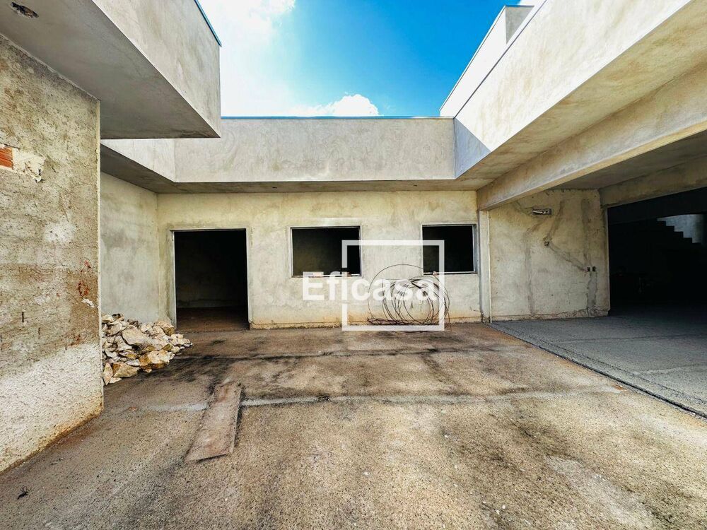 Sobrado, 3 quartos, 218 m² - Foto 2