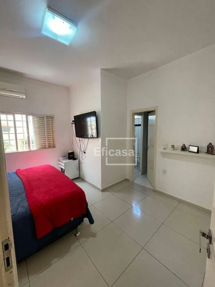 Casa, 3 quartos, 320 m² - Foto 2