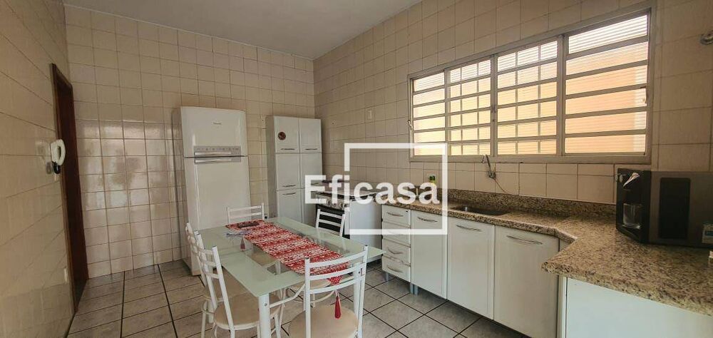 Casa, 3 quartos, 230 m² - Foto 7