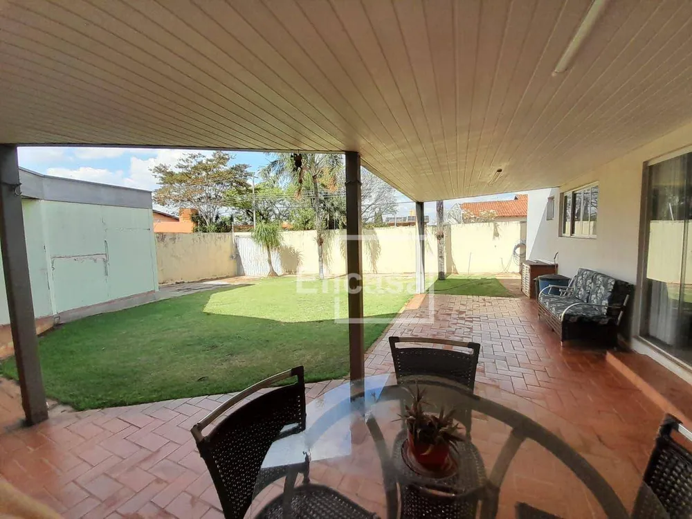 Casa, 3 quartos, 250 m² - Foto 2