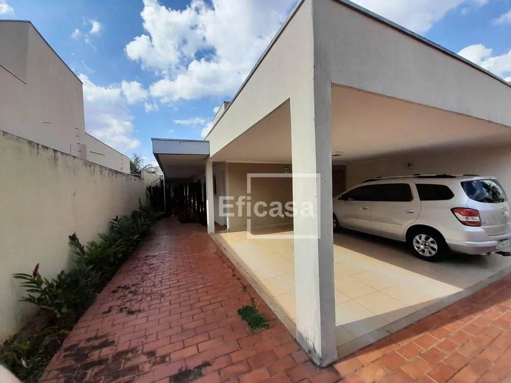 Casa, 3 quartos, 250 m² - Foto 4