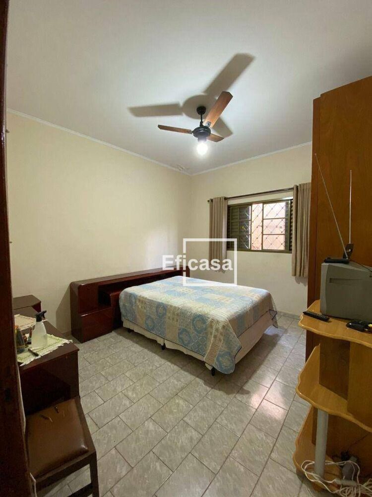 Casa à venda com 3 quartos, 200m² - Foto 7