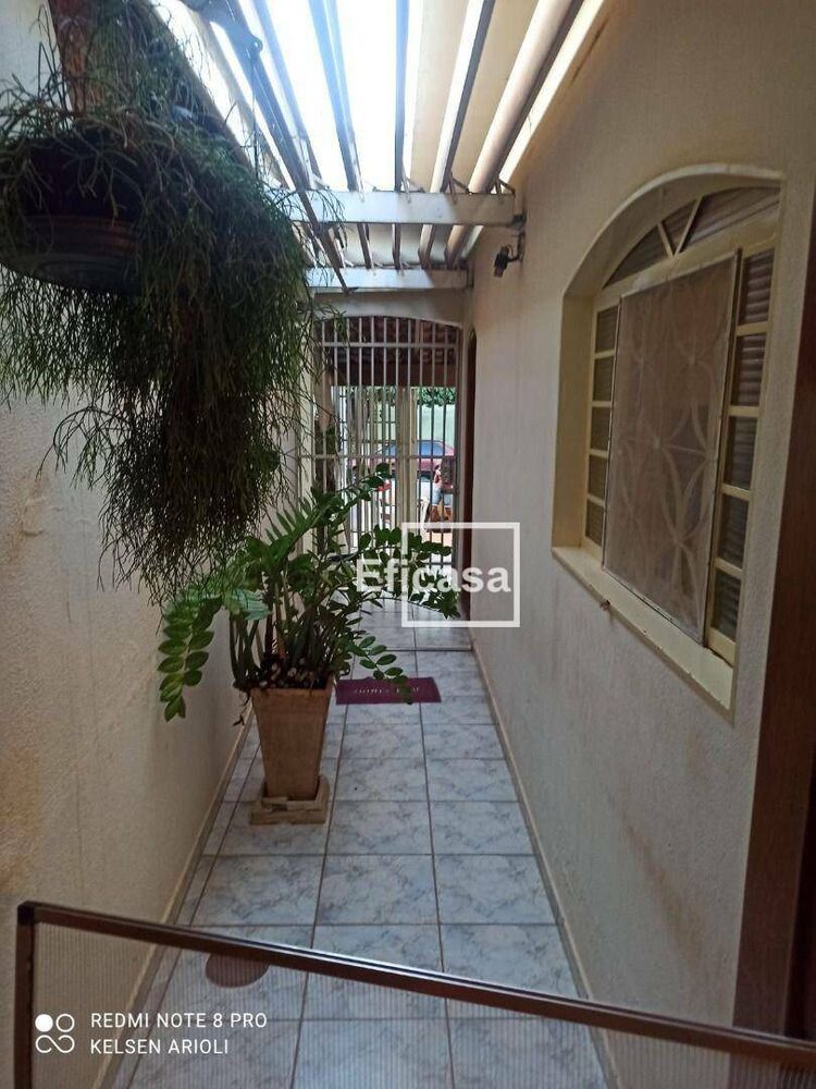 Casa, 3 quartos, 253 m² - Foto 2