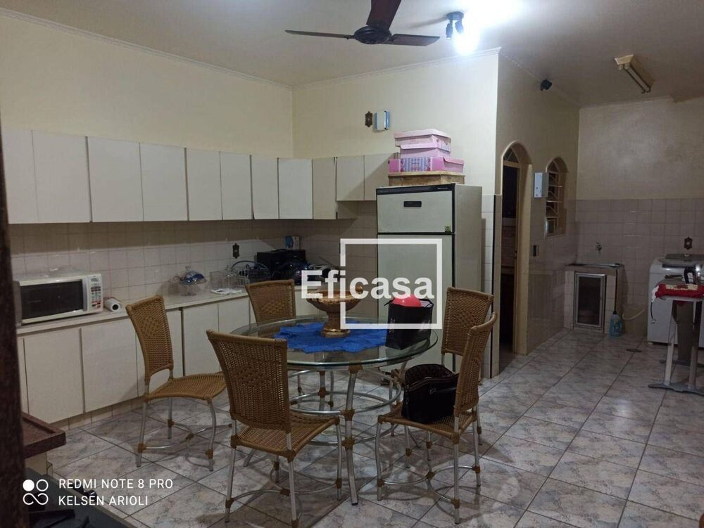 Casa, 3 quartos, 253 m² - Foto 5