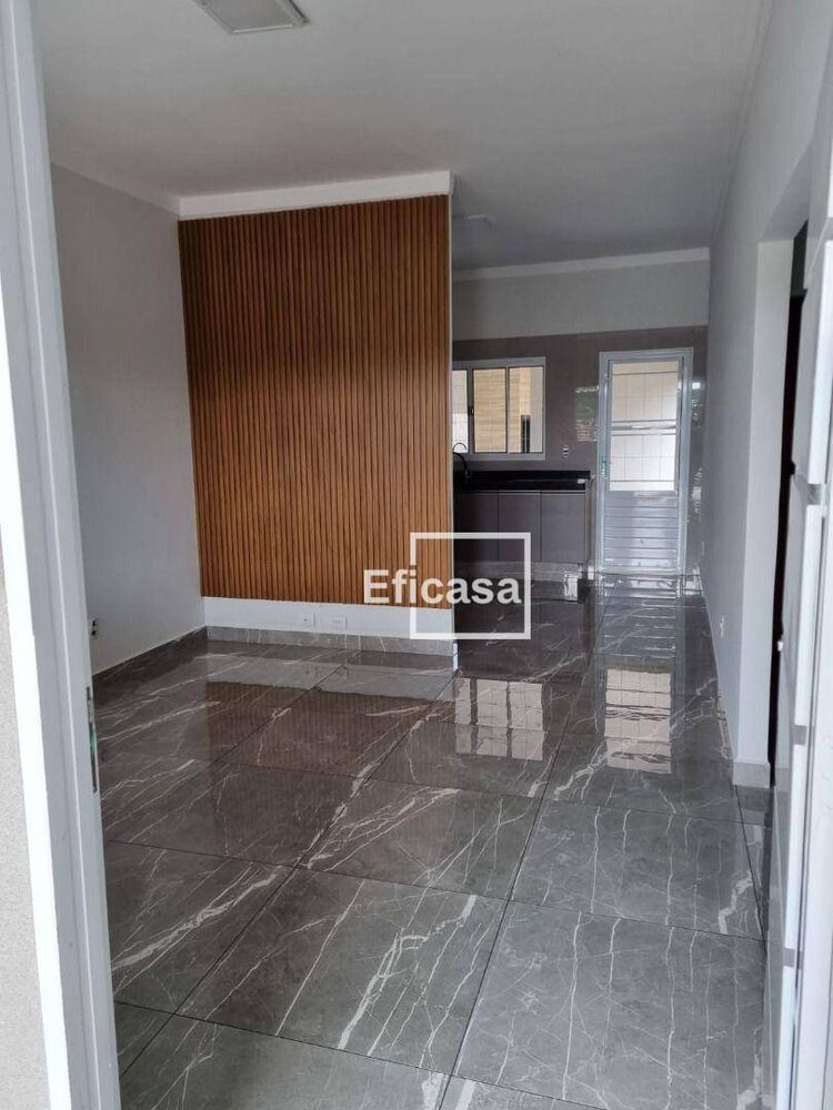 Casa à venda com 3 quartos, 110m² - Foto 2