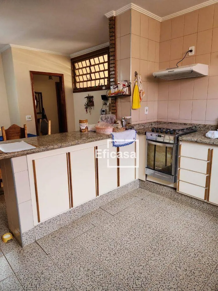 Casa, 4 quartos, 420 m² - Foto 4