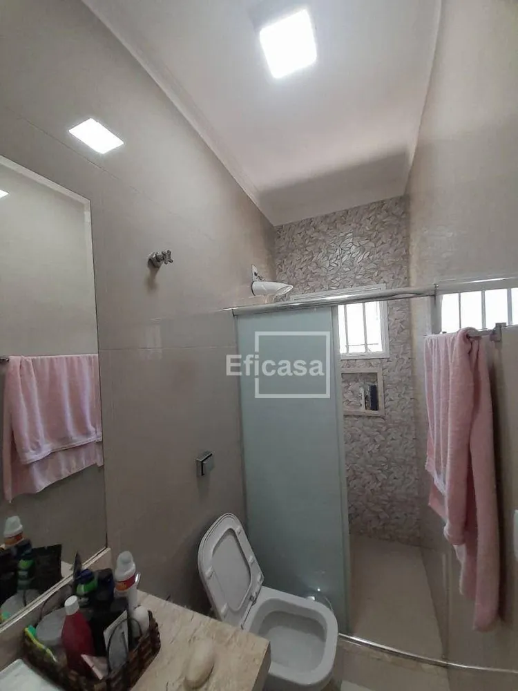 Casa, 4 quartos, 239 m² - Foto 1