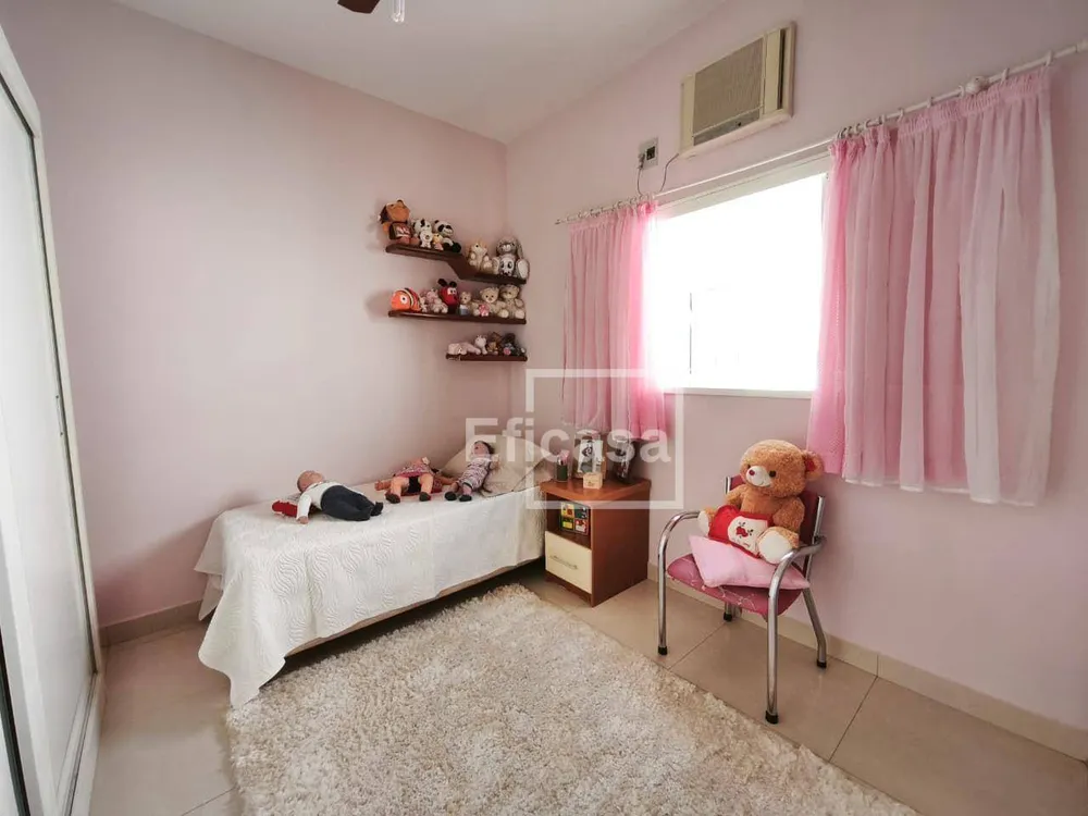 Casa, 3 quartos, 220 m² - Foto 2