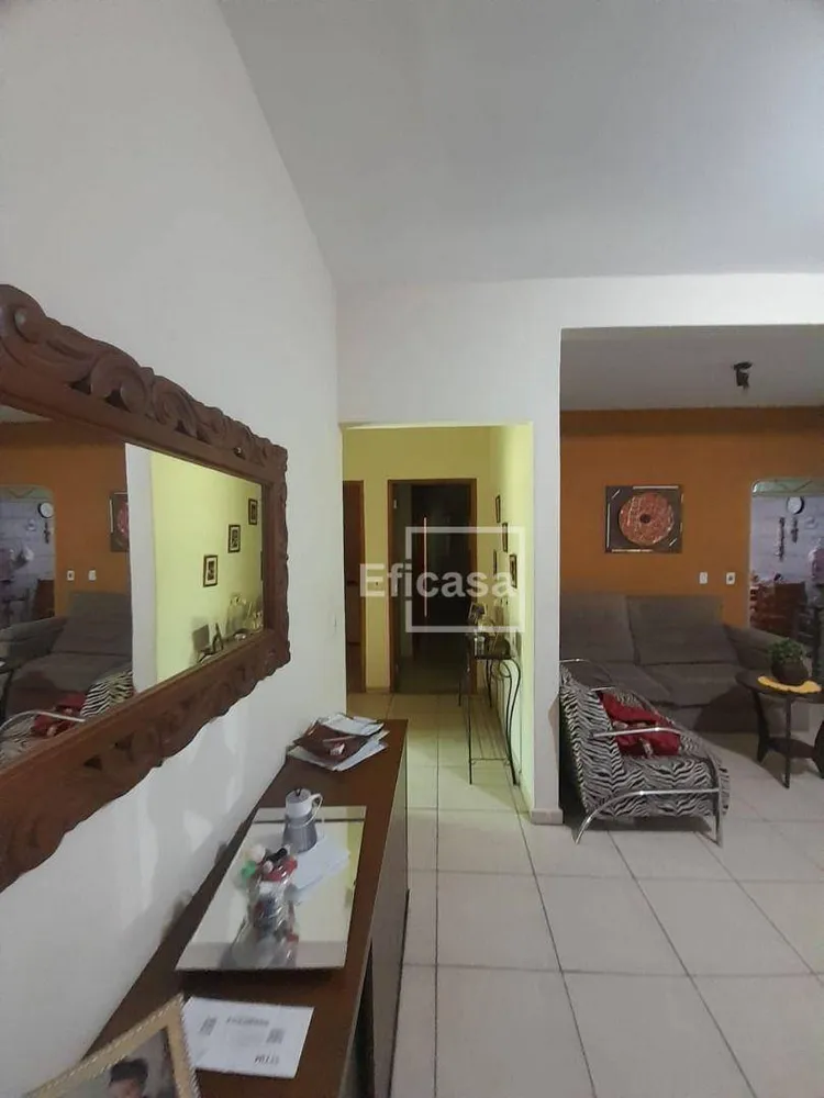 Casa, 3 quartos, 230 m² - Foto 3