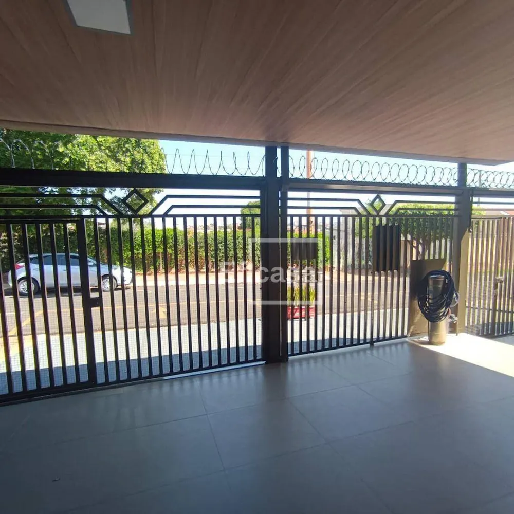 Casa, 3 quartos, 250 m² - Foto 3