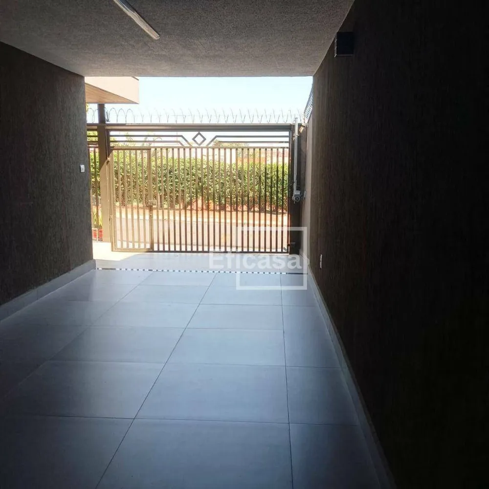 Casa, 3 quartos, 250 m² - Foto 1