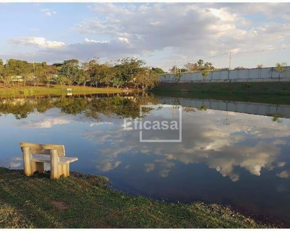 Loteamento e Condomínio, 200 m² - Foto 1