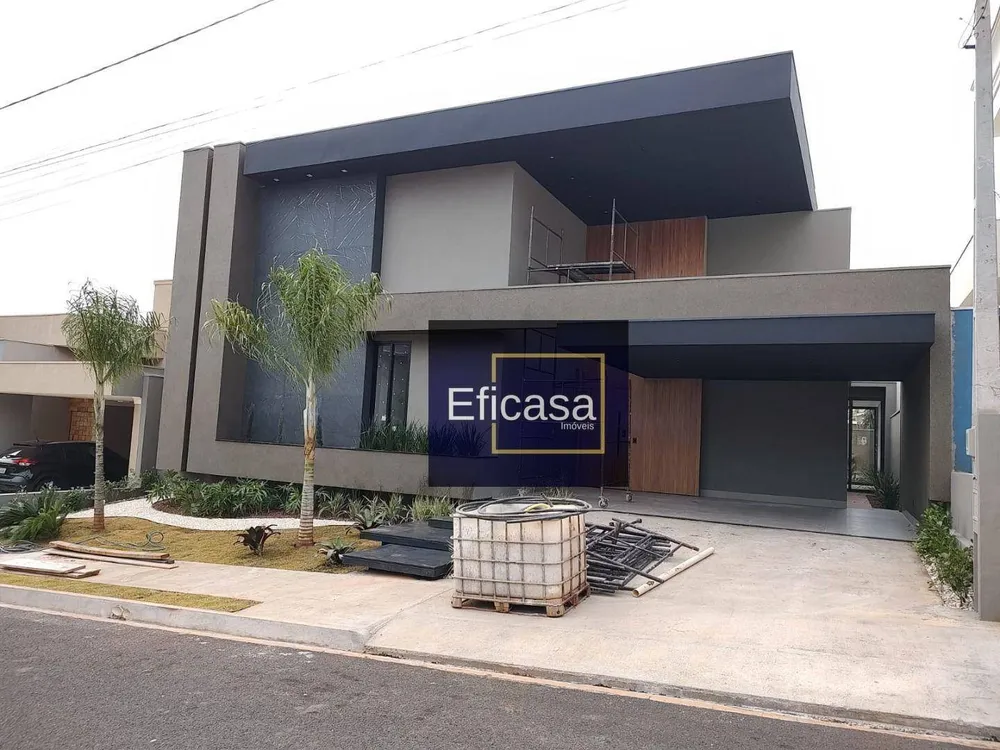 Sobrado, 3 quartos, 270 m² - Foto 1