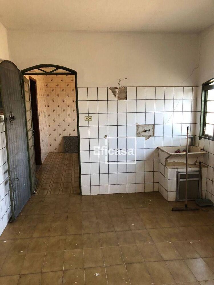 Casa, 3 quartos, 270 m² - Foto 8