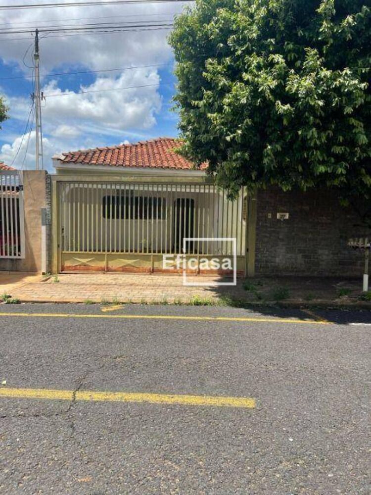 Casa, 3 quartos, 270 m² - Foto 2