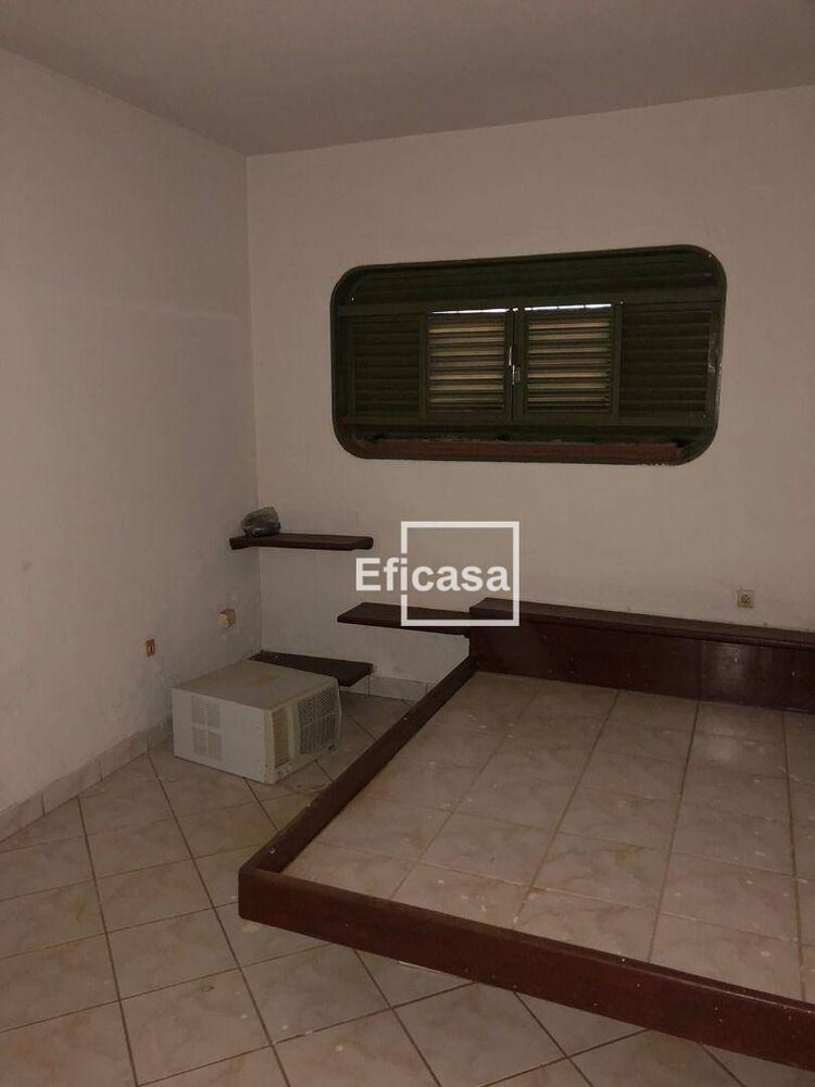 Casa, 3 quartos, 270 m² - Foto 3