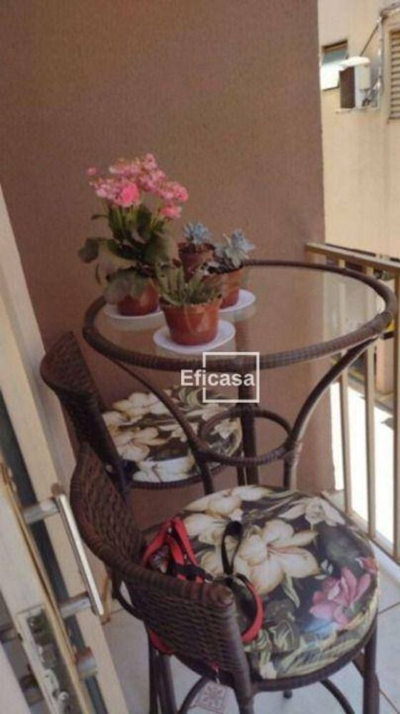 Apartamento à venda com 2 quartos, 60m² - Foto 4