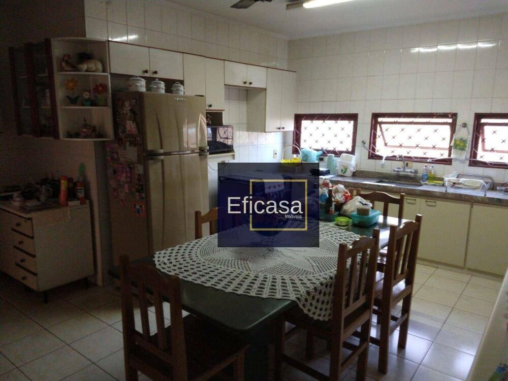 Casa à venda com 3 quartos, 280m² - Foto 23