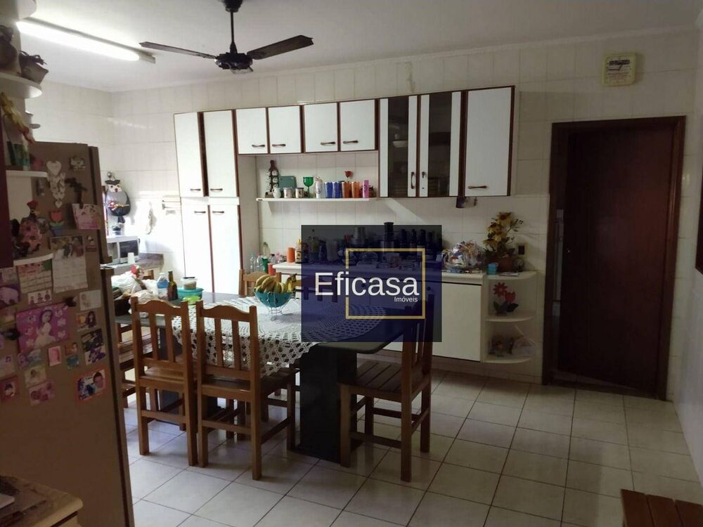 Casa à venda com 3 quartos, 280m² - Foto 22