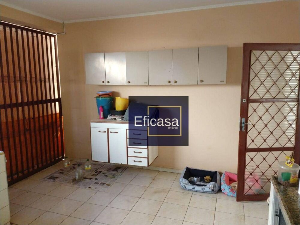 Casa à venda com 3 quartos, 280m² - Foto 10