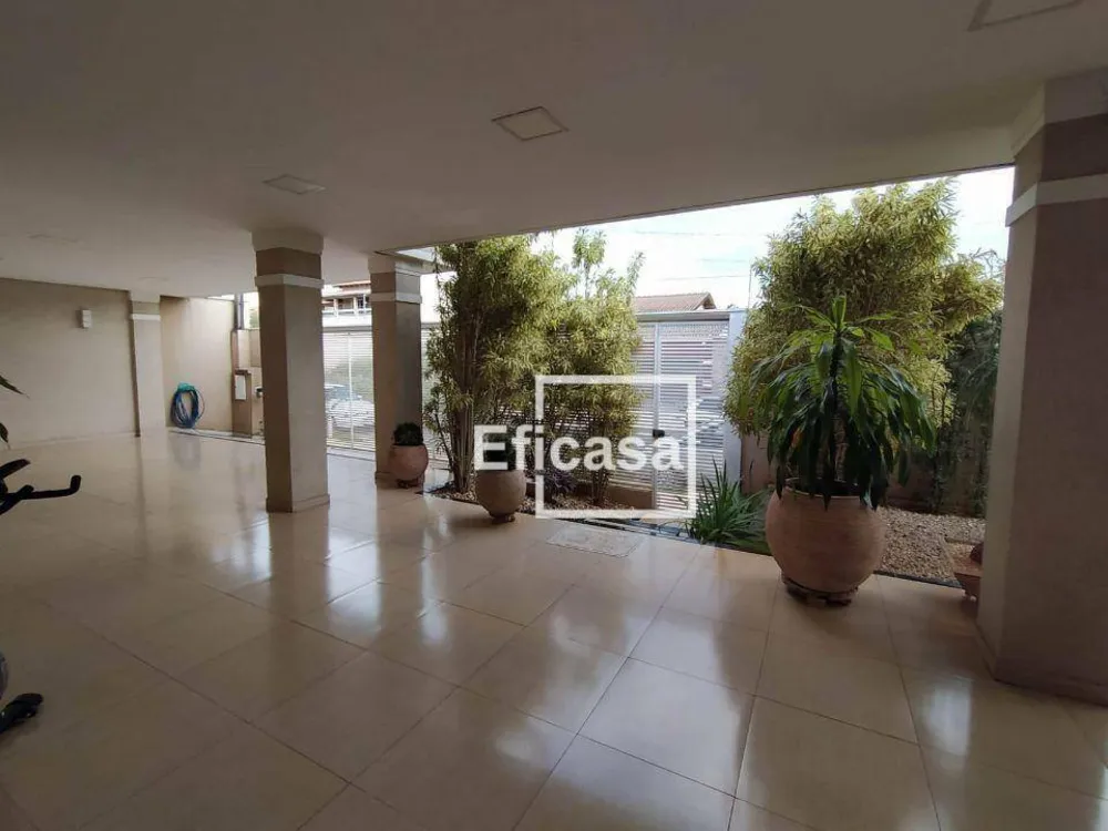 Casa, 4 quartos, 330 m² - Foto 2