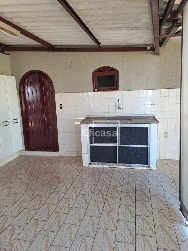 Casa, 3 quartos, 180 m² - Foto 1