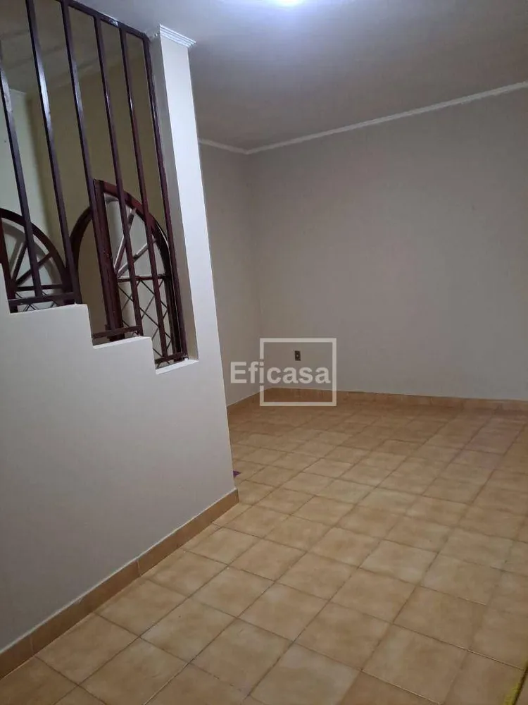 Casa, 3 quartos, 180 m² - Foto 2