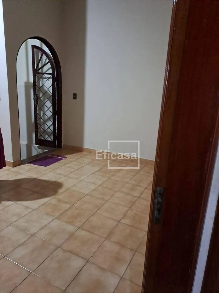 Casa, 3 quartos, 180 m² - Foto 3