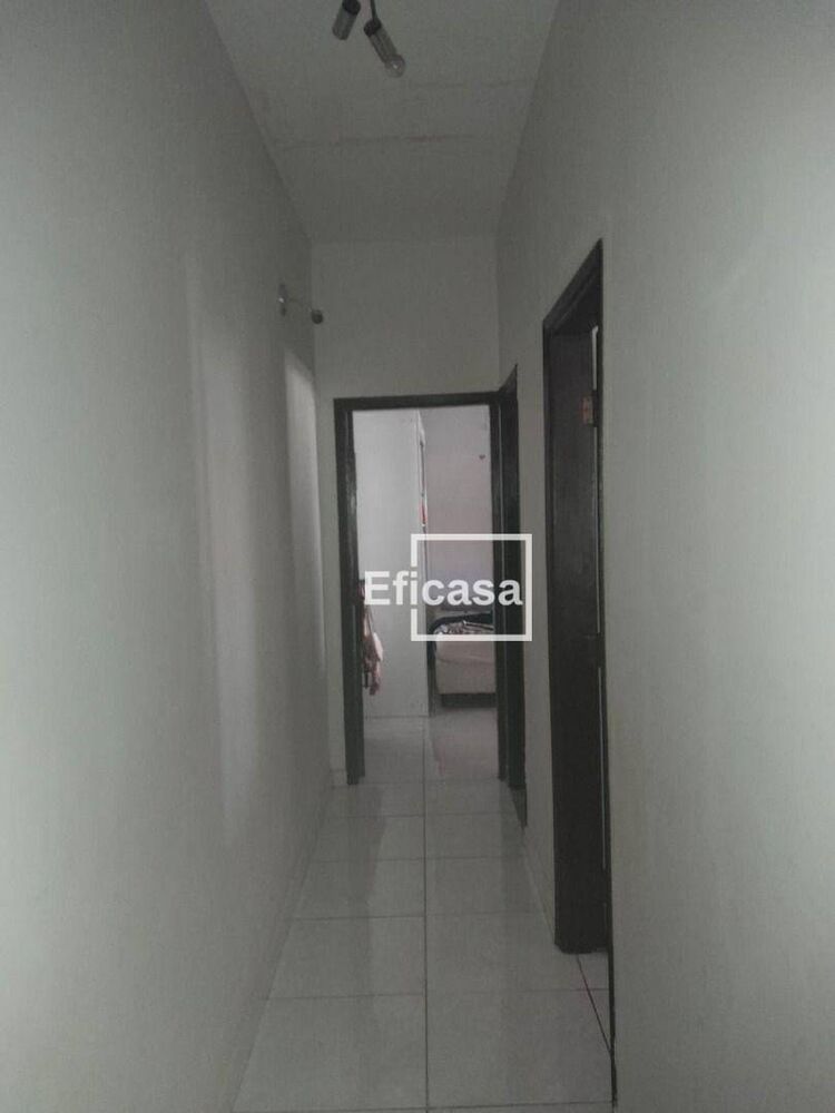 Casa à venda com 3 quartos, 160m² - Foto 2