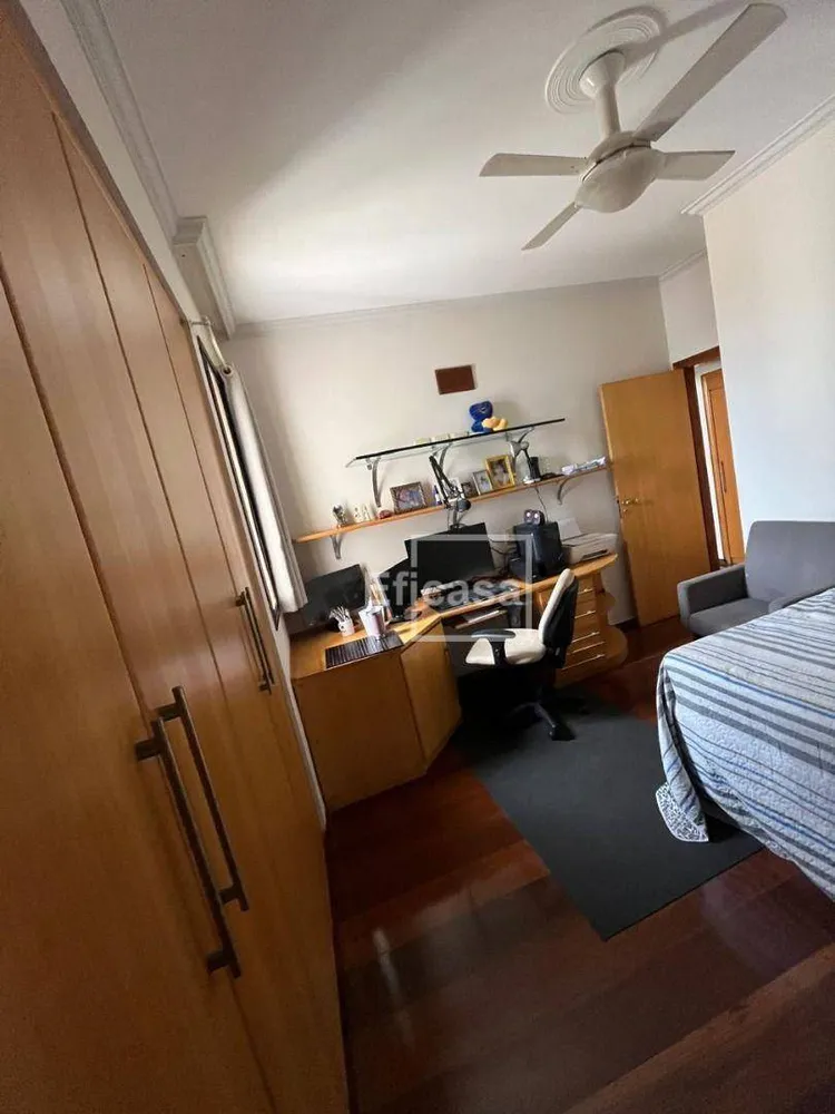 Apartamento, 3 quartos, 130 m² - Foto 1