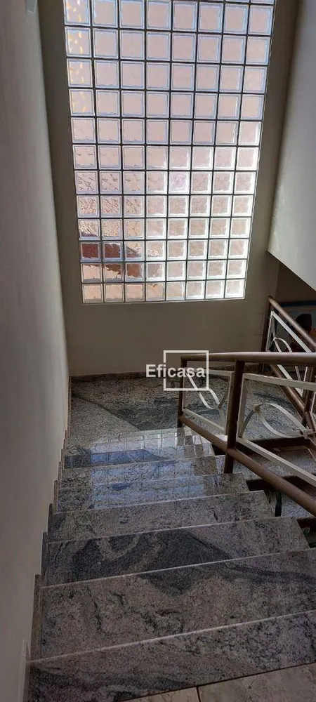 Casa, 4 quartos, 292 m² - Foto 11