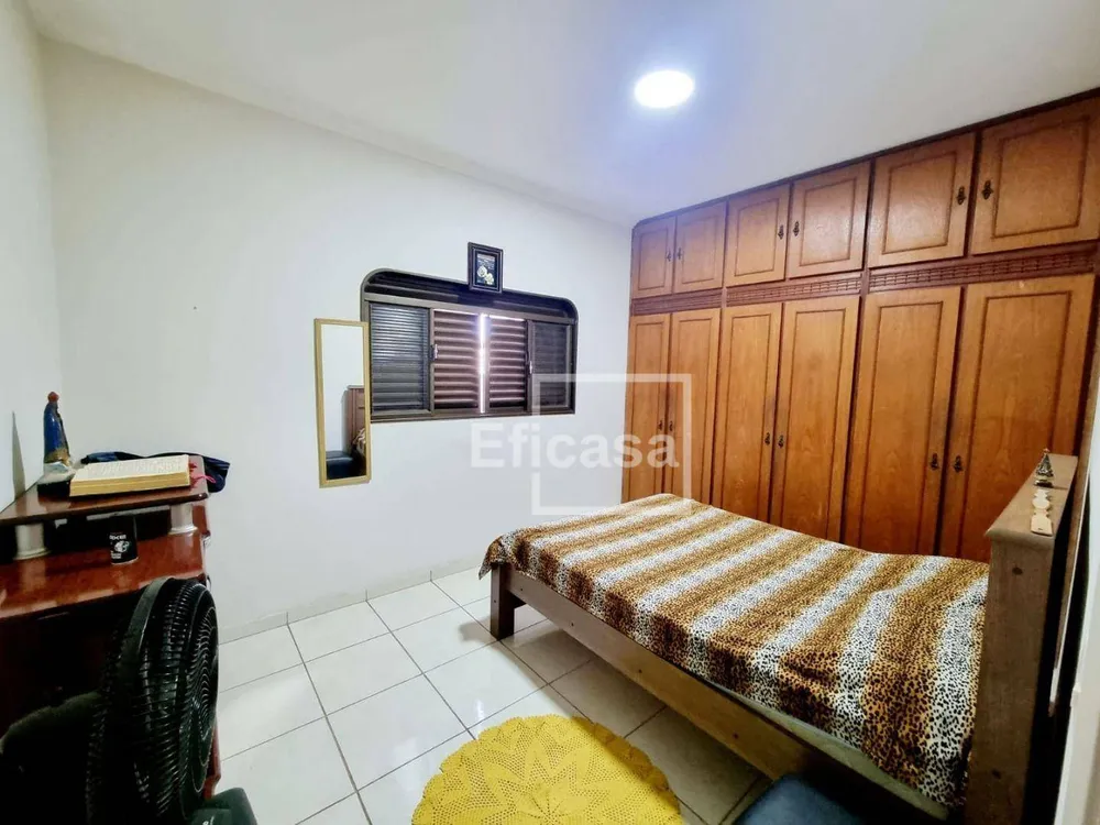 Casa, 3 quartos, 165 m² - Foto 1