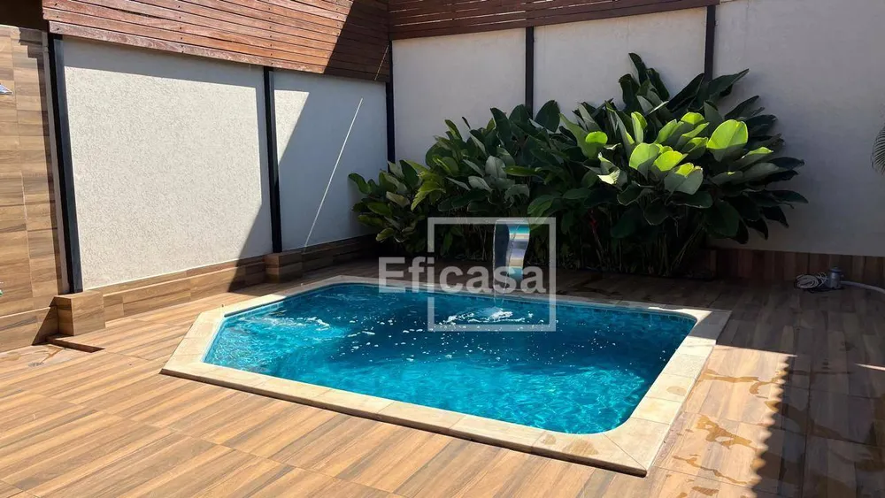 Casa, 3 quartos, 236 m² - Foto 2