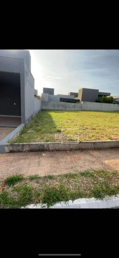 Loteamento e Condomínio, 253 m² - Foto 1