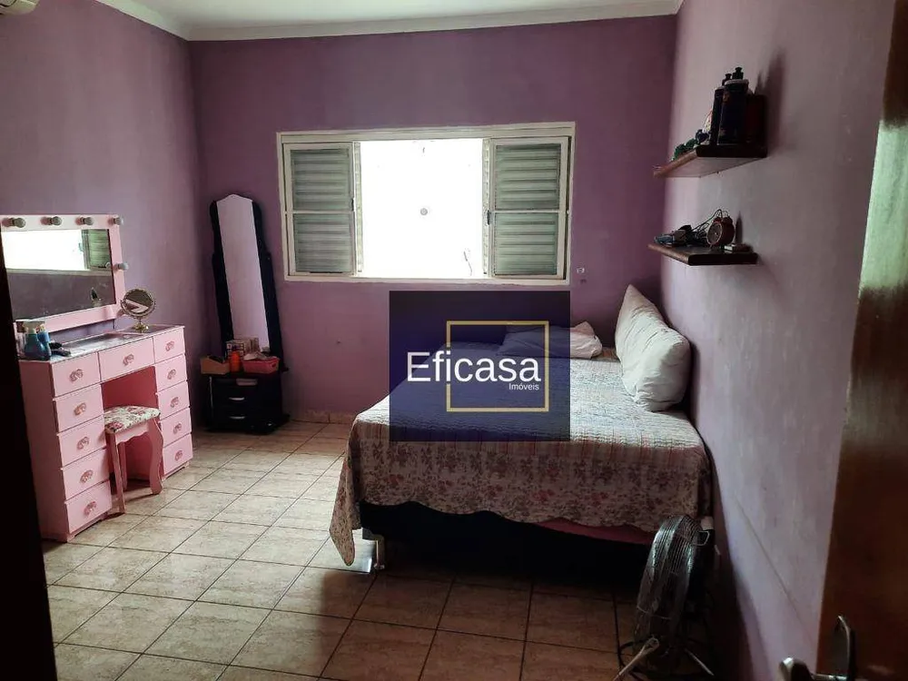 Casa, 3 quartos, 250 m² - Foto 8