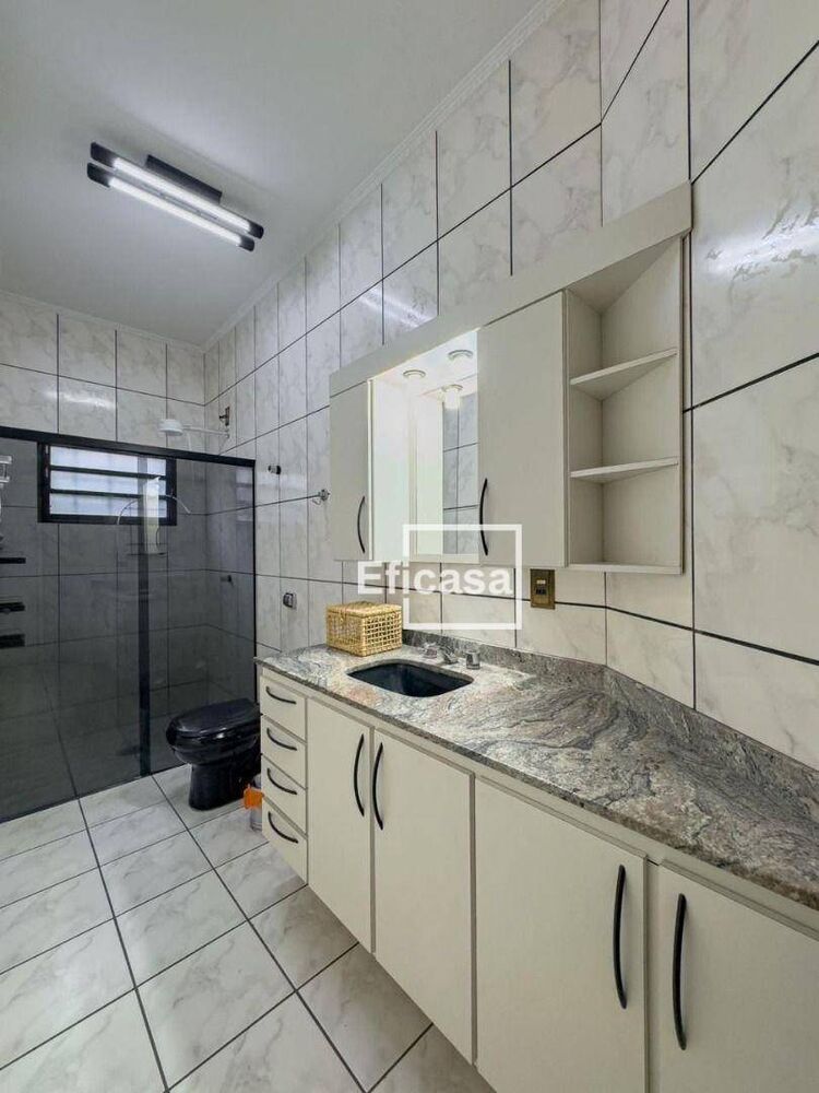Casa, 3 quartos, 212 m² - Foto 5