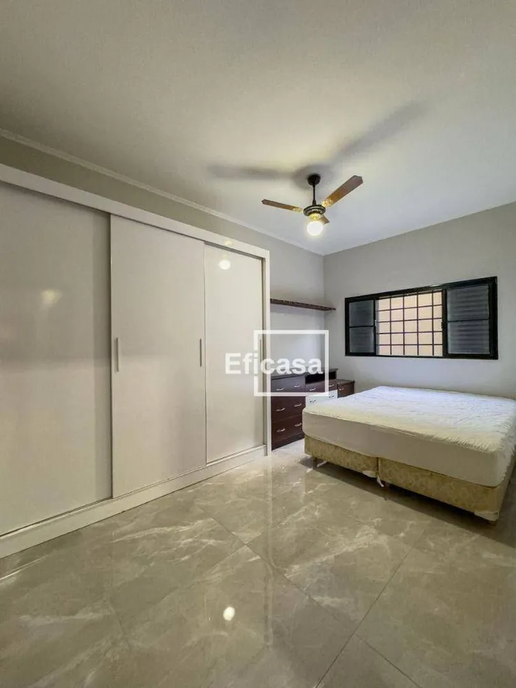 Casa, 3 quartos, 212 m² - Foto 14