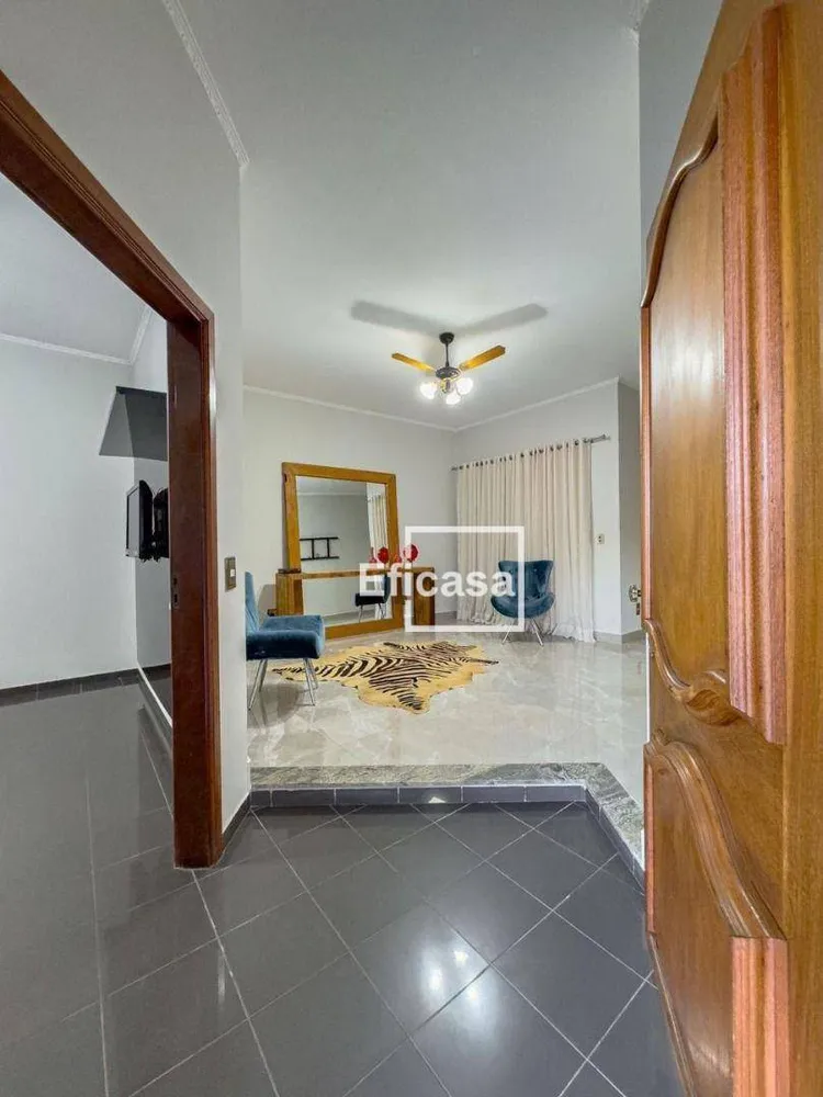 Casa, 3 quartos, 212 m² - Foto 4